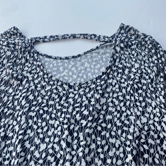 LANE BRYANT Black White Ditsy Floral Top Back Keyhole PLus Size 34/36 rayon Used - Picture 12 of 14
